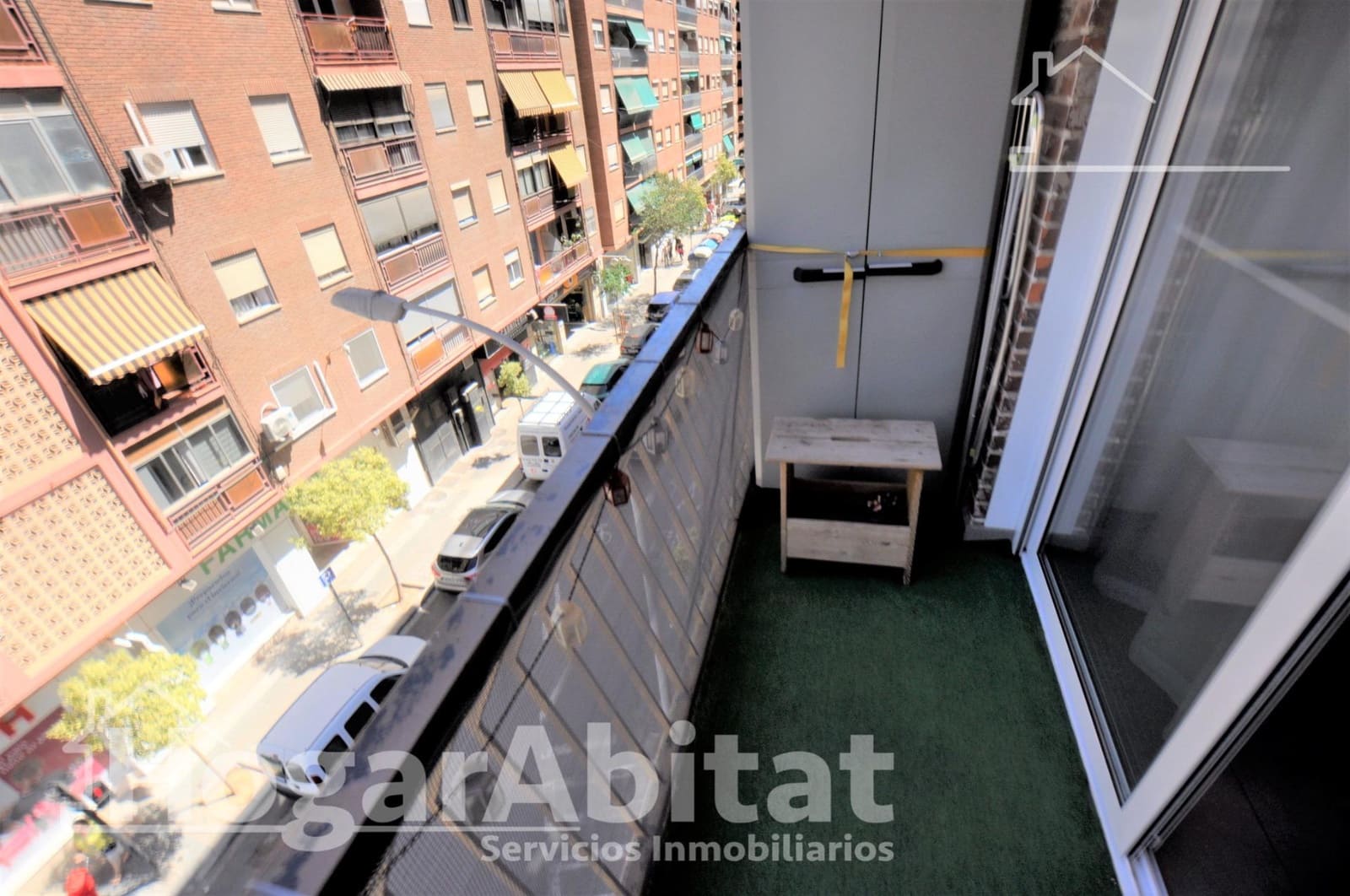 3 bedroom Flat for sale in Valencia city with garage - € 340,000 (Ref: 9865240)