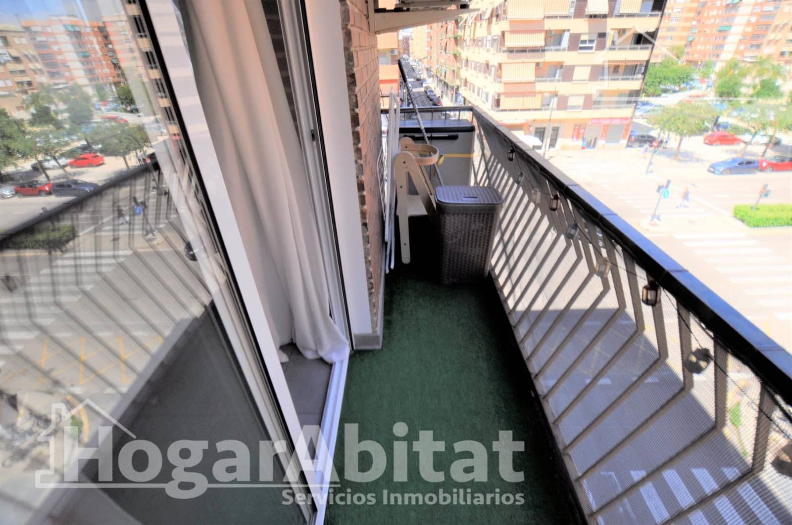 3 bedroom Flat for sale in Valencia city with garage - € 340,000 (Ref: 9865240)