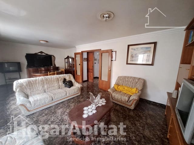 3 sovrum Hus till salu i Castelló de la Plana med garage - 270 000 € (Ref: 9865252)