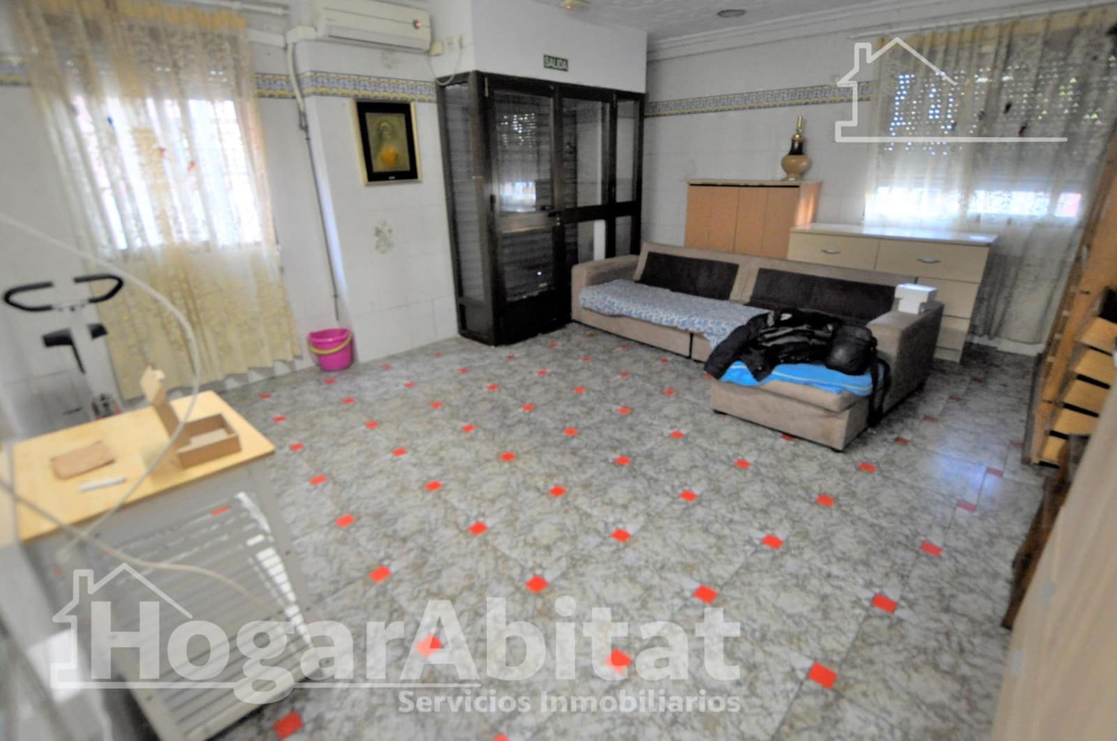 2 bedroom Apartment for sale in Manises - € 140,000 (Ref: 9867060)