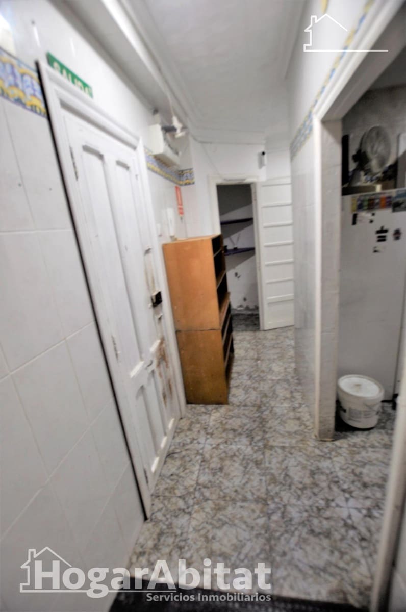 2 bedroom Apartment for sale in Manises - € 140,000 (Ref: 9867060)