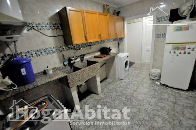2 slaapkamer Appartement te koop in Manises - € 140.000 (Ref: 9867060)