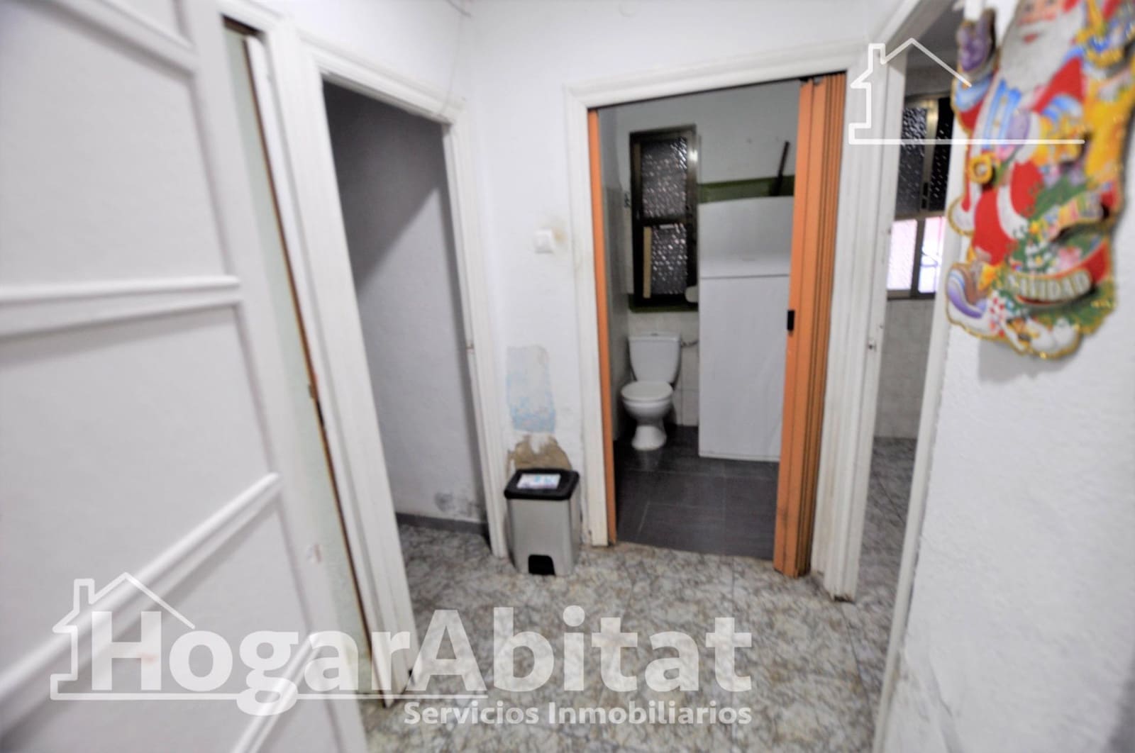 2 bedroom Apartment for sale in Manises - € 140,000 (Ref: 9867060)