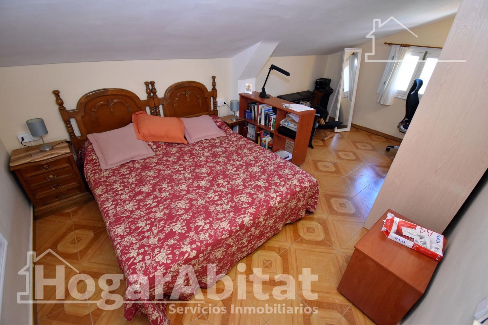 4 bedroom Villa for sale in Borriol with pool garage - € 285,000 (Ref: 9867064)