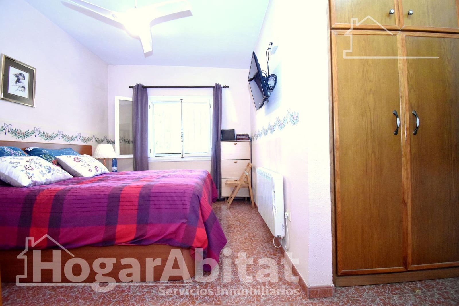4 bedroom Villa for sale in Borriol with pool garage - € 285,000 (Ref: 9867064)
