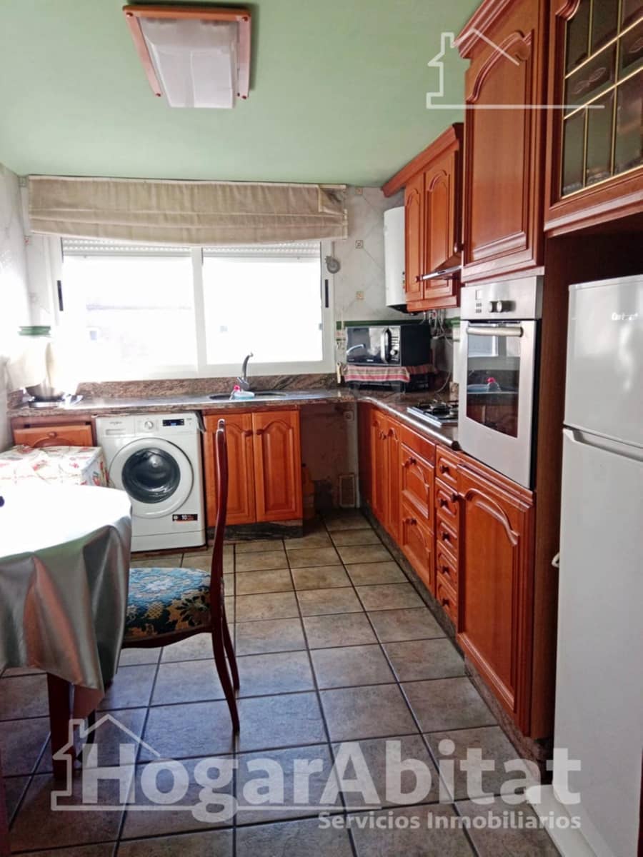 4 bedroom Penthouse for sale in Algemesi with garage - € 95,000 (Ref: 9867072)