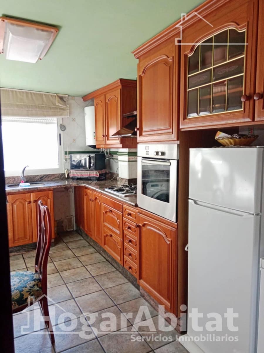 4 bedroom Penthouse for sale in Algemesi with garage - € 95,000 (Ref: 9867072)