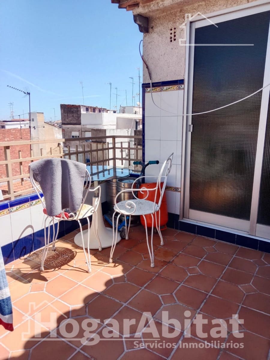 4 bedroom Penthouse for sale in Algemesi with garage - € 95,000 (Ref: 9867072)