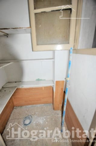 Commercieel te koop in Nou Moles, Valencia stad - € 82.000 (Ref: 9867073)