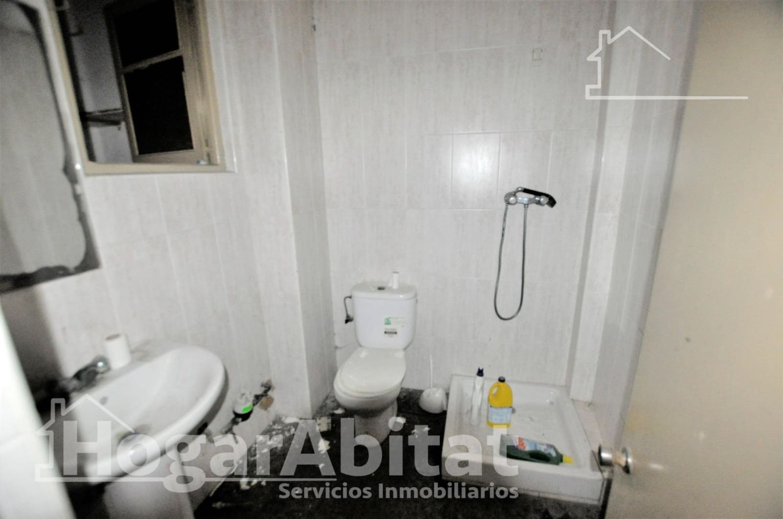 Commercieel te koop in Valencia stad - € 82.000 (Ref: 9867073)