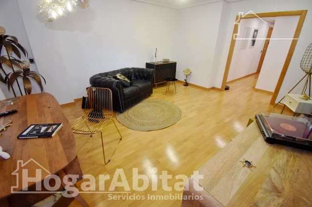 3 makuuhuone Asunto myytävänä paikassa Castelló de la Plana mukana 
autotalli - 295 000 € (Ref: 9868649)