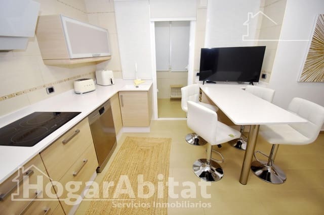 3 makuuhuone Asunto myytävänä paikassa Castelló de la Plana mukana 
autotalli - 295 000 € (Ref: 9868649)