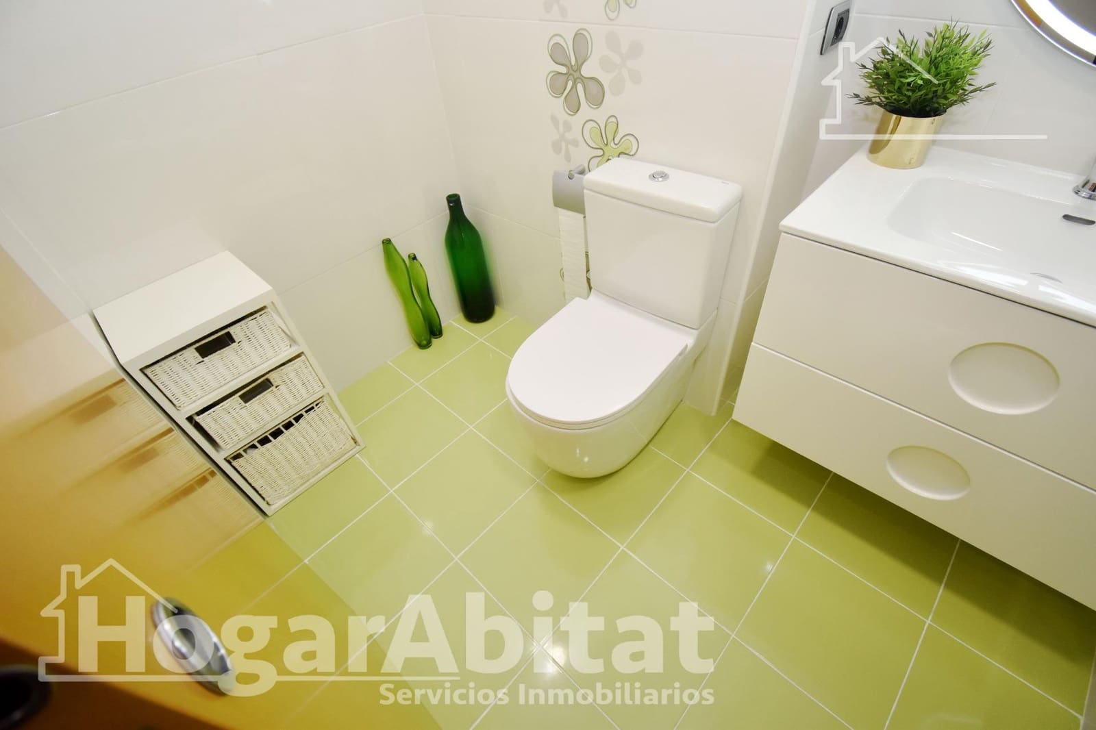 3 makuuhuone Asunto myytävänä paikassa Castello de la Plana mukana 
autotalli - 295 000 € (Ref: 9868649)