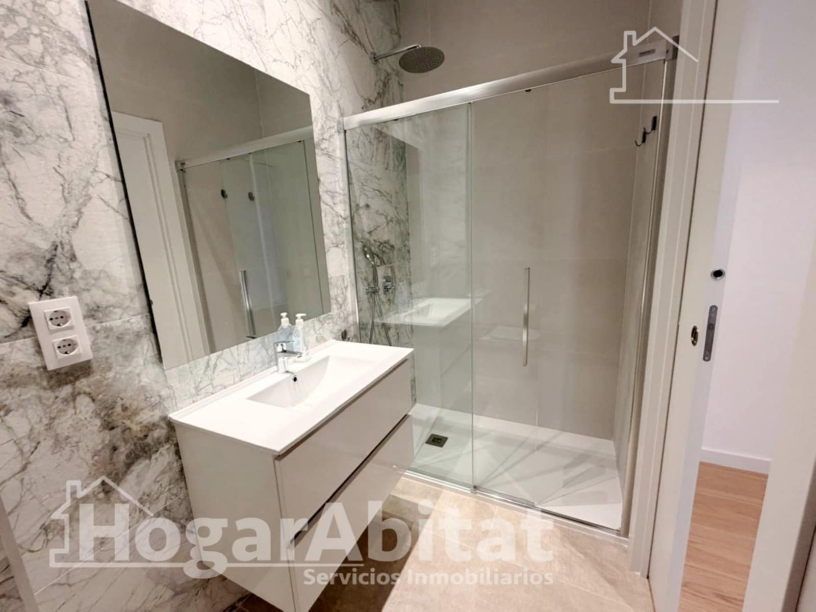 4 slaapkamer Flat te koop in Valencia stad - € 749.000 (Ref: 9873557)