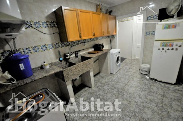 2 bedroom Apartment for sale in Manises - € 145,000 (Ref: 9873564)