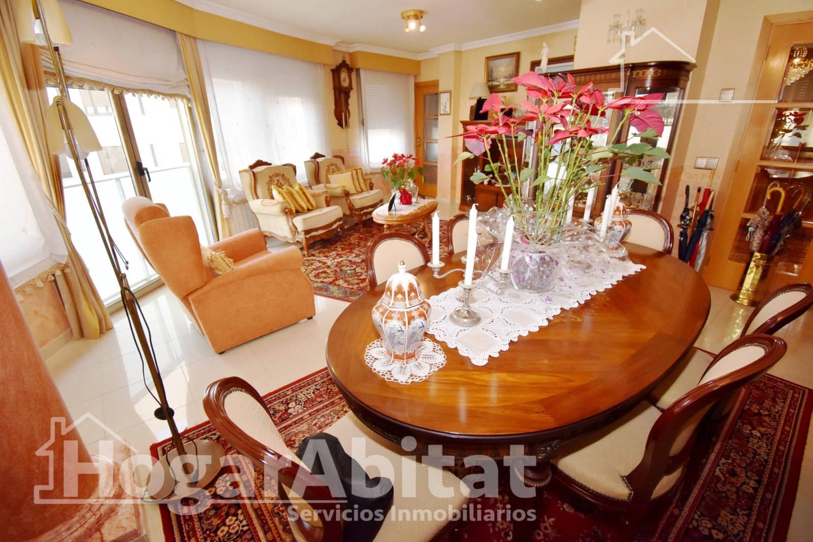 6 bedroom Flat for sale in Castello de la Plana with garage - € 405,000 (Ref: 9873566)