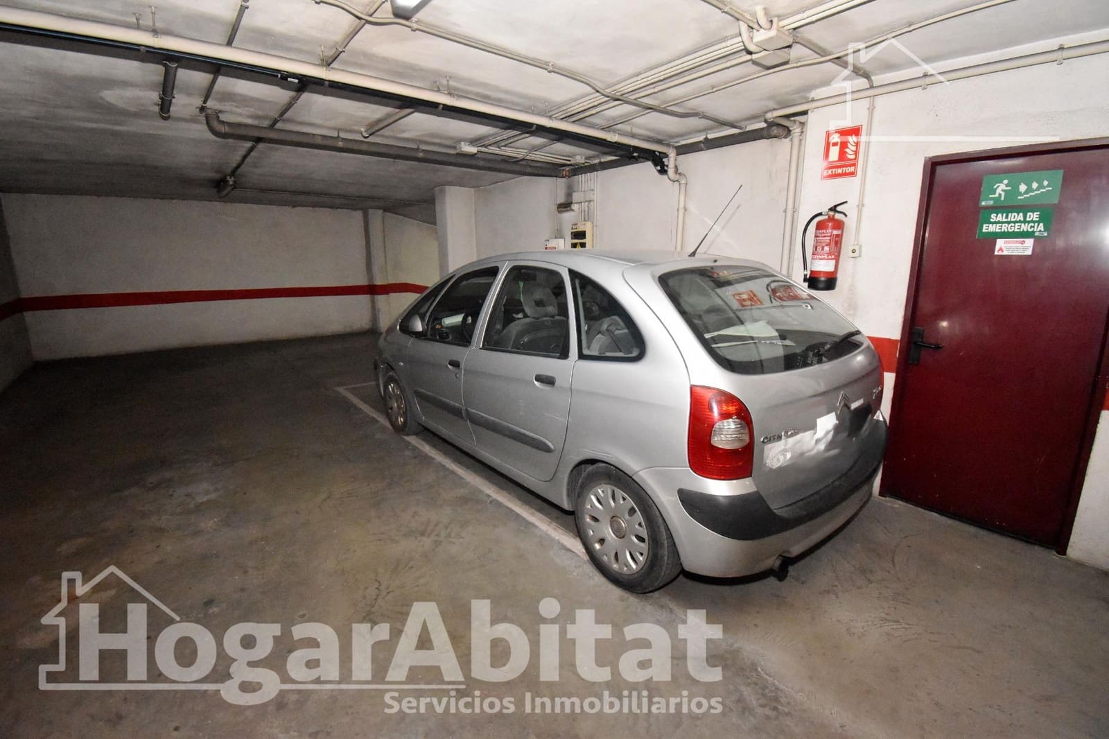 3 bedroom Flat for sale in Castello de la Plana with garage - € 200,000 (Ref: 9873567)