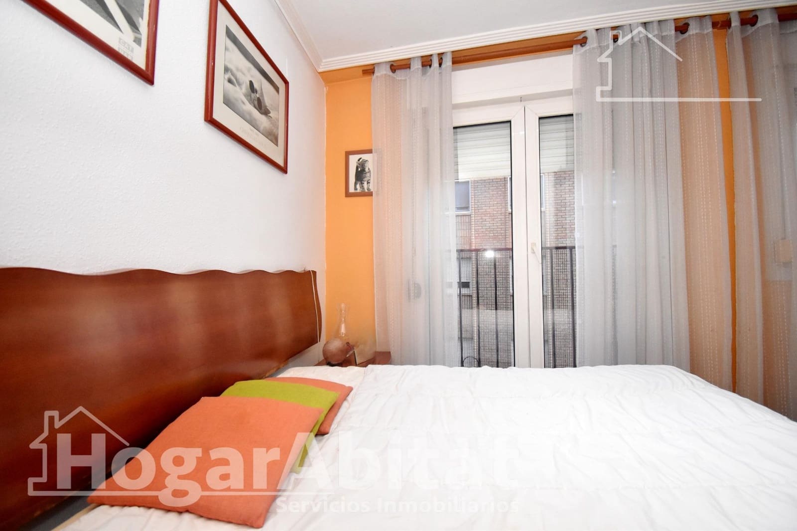 3 bedroom Flat for sale in Castello de la Plana with garage - € 200,000 (Ref: 9873567)