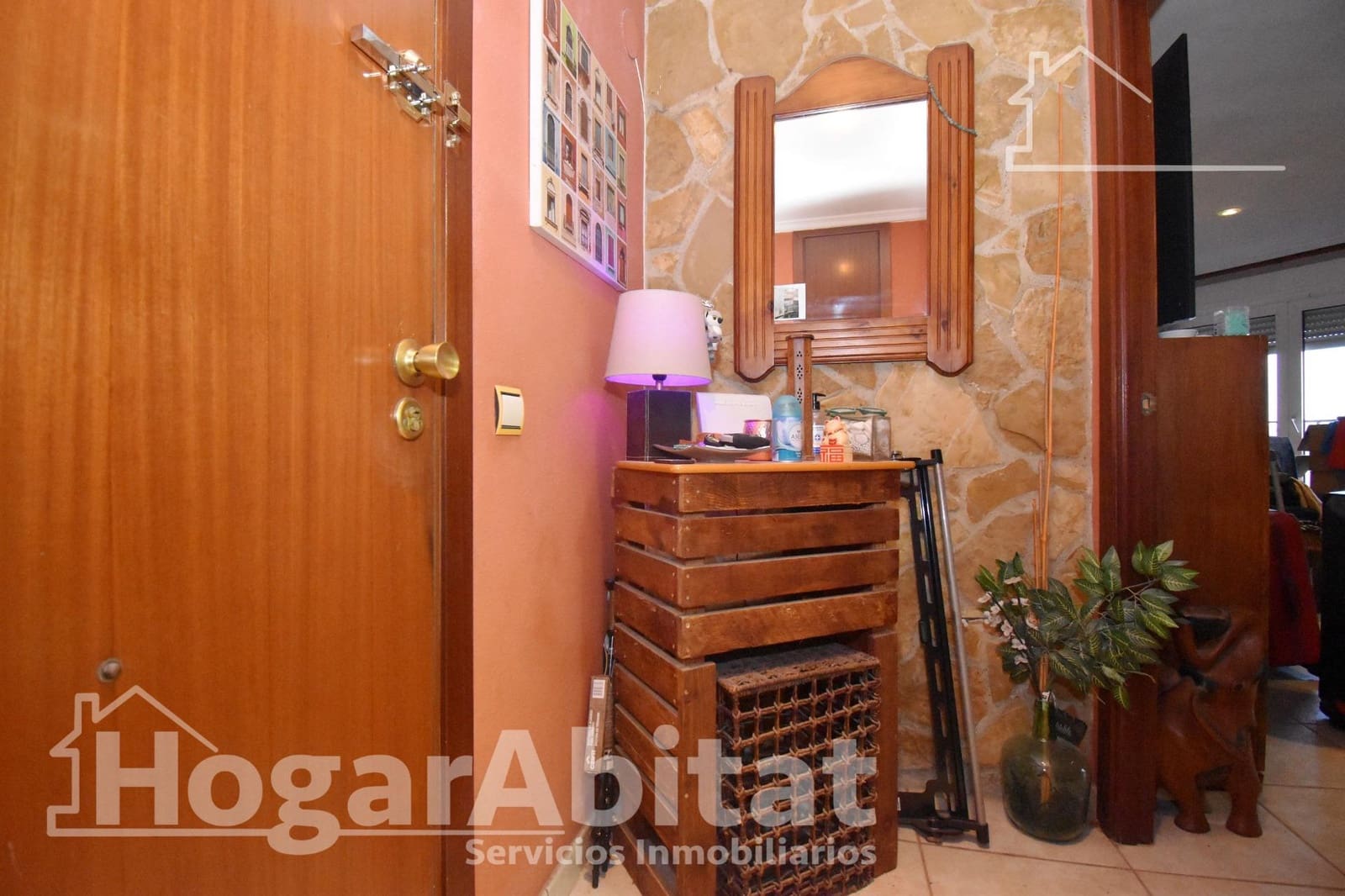 3 bedroom Flat for sale in Castello de la Plana with garage - € 200,000 (Ref: 9873567)
