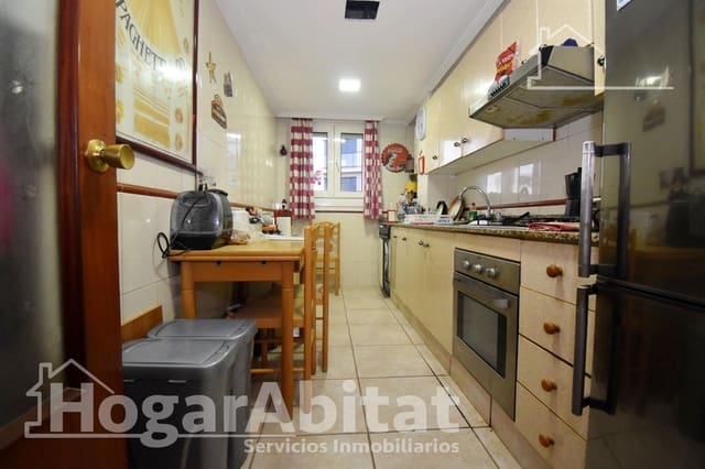 3 soveværelse Lejlighed til salg i Castelló de la Plana med garage - € 200.000 (Ref: 9873567)