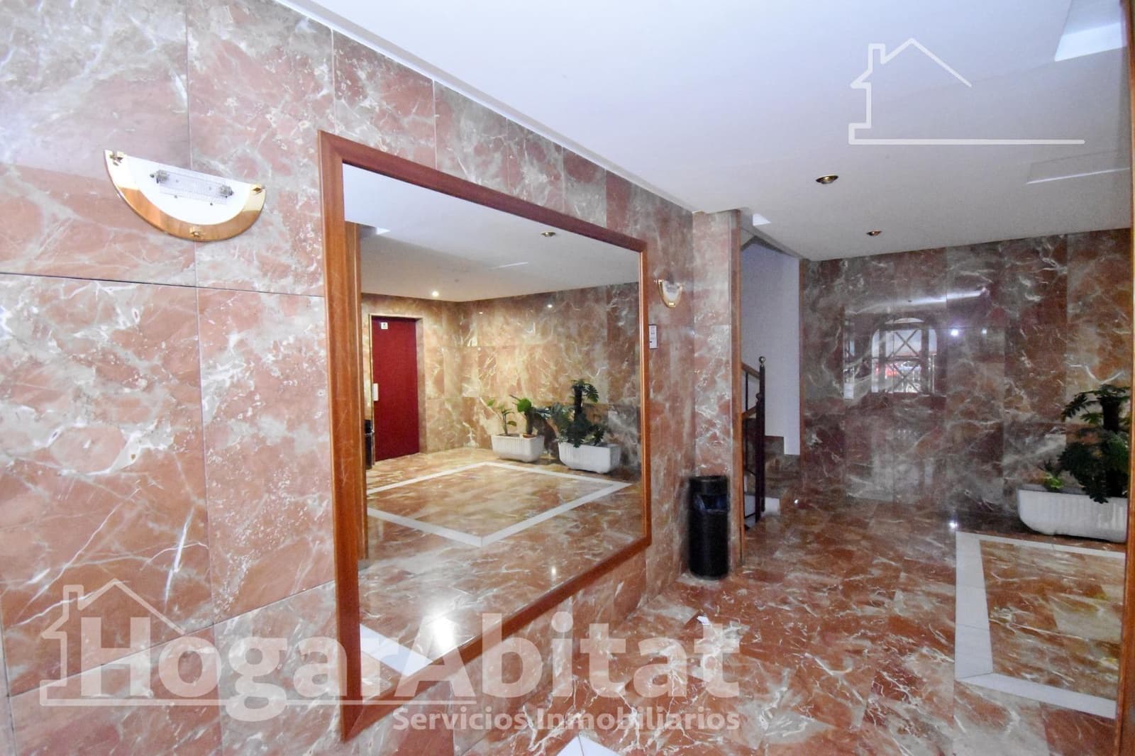 3 bedroom Flat for sale in Castello de la Plana with garage - € 200,000 (Ref: 9873567)