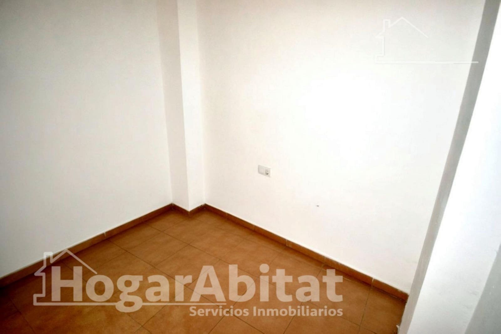2 bedroom Flat for sale in Onda - € 70,000 (Ref: 9876485)