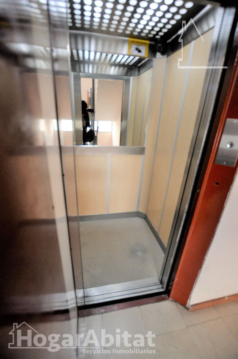 3 quarto Penthouse para venda em Mislata - 250 000 € (Ref: 9876490)