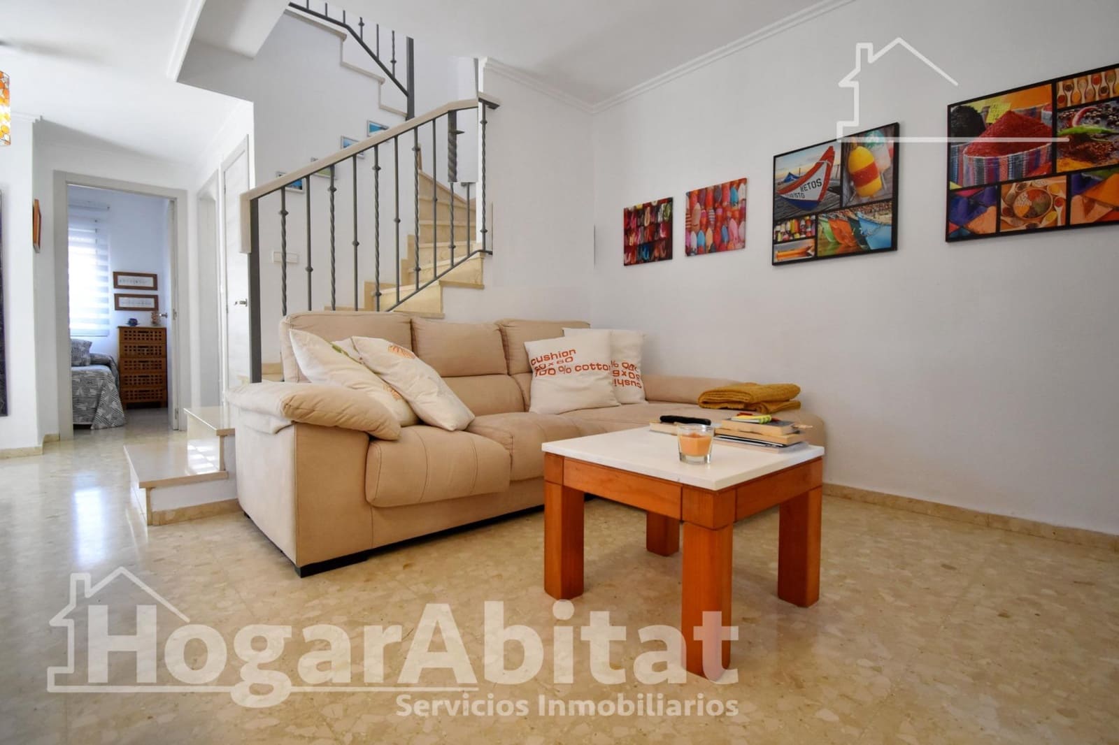 2 slaapkamer Rijtjeshuis te koop in Oliva met zwembad - € 390.000 (Ref: 9878908)