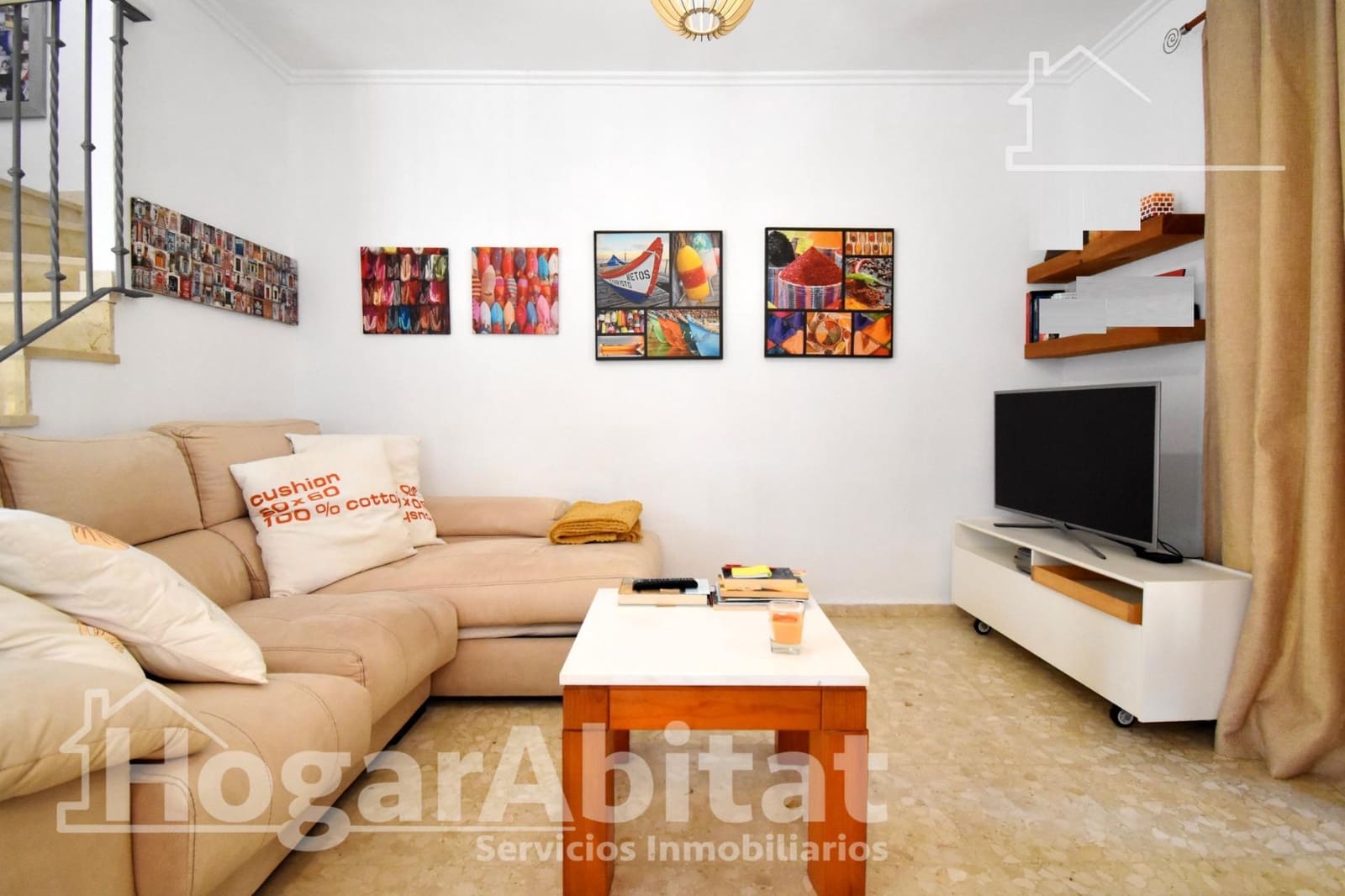 2 slaapkamer Rijtjeshuis te koop in Oliva met zwembad - € 390.000 (Ref: 9878908)