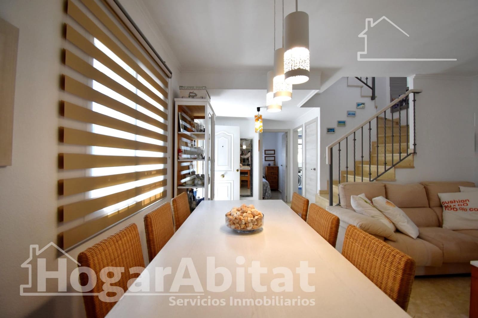 2 slaapkamer Rijtjeshuis te koop in Oliva met zwembad - € 390.000 (Ref: 9878908)