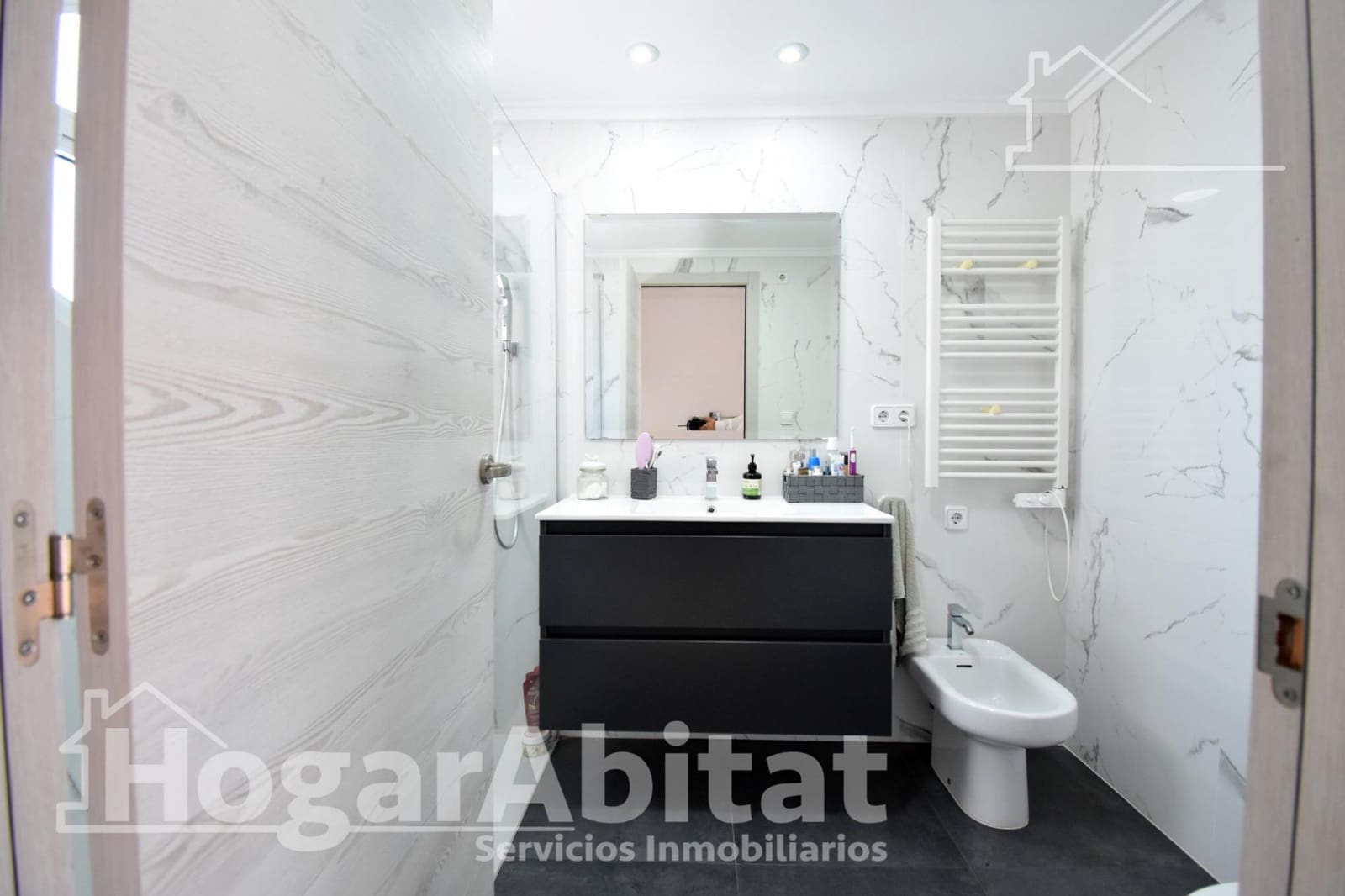 2 slaapkamer Rijtjeshuis te koop in Oliva met zwembad - € 390.000 (Ref: 9878908)