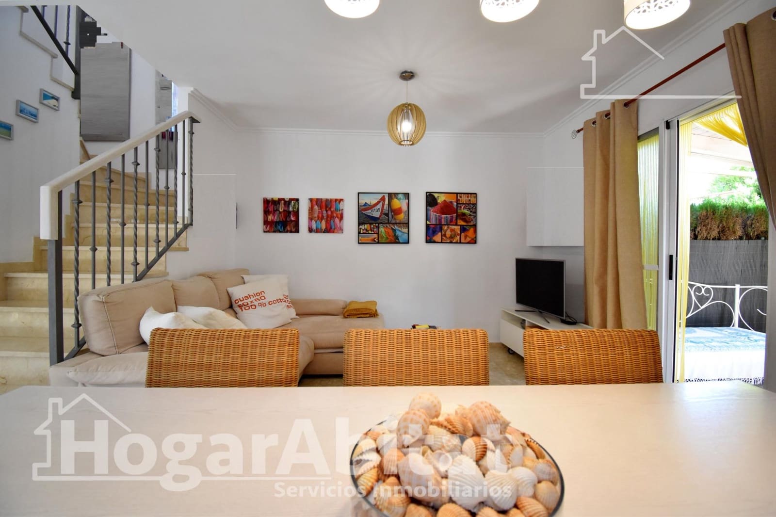 2 slaapkamer Rijtjeshuis te koop in Oliva met zwembad - € 390.000 (Ref: 9878908)