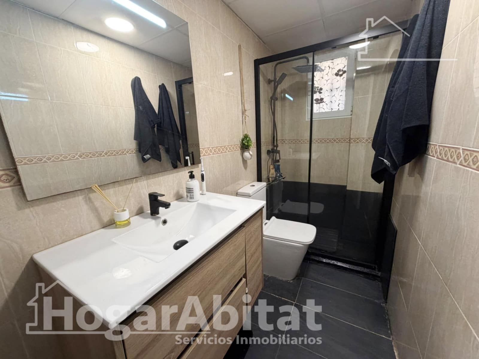 2 bedroom Flat for sale in Benaguasil - € 120,000 (Ref: 9878913)