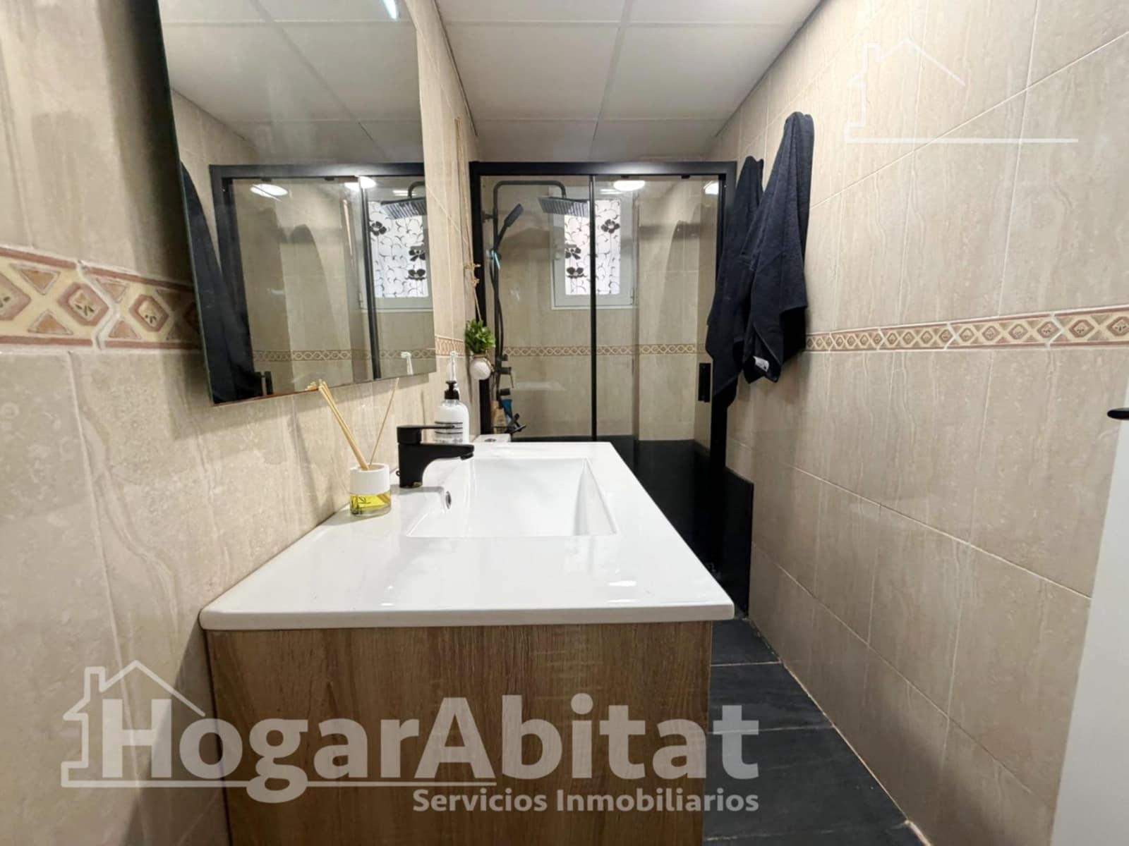 2 bedroom Flat for sale in Benaguasil - € 120,000 (Ref: 9878913)