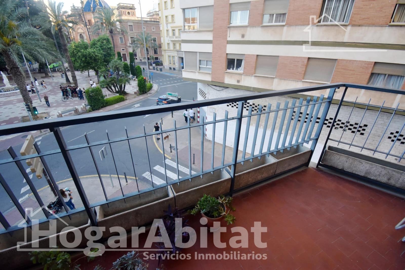 5 bedroom Flat for sale in Castello de la Plana - € 295,000 (Ref: 9878916)