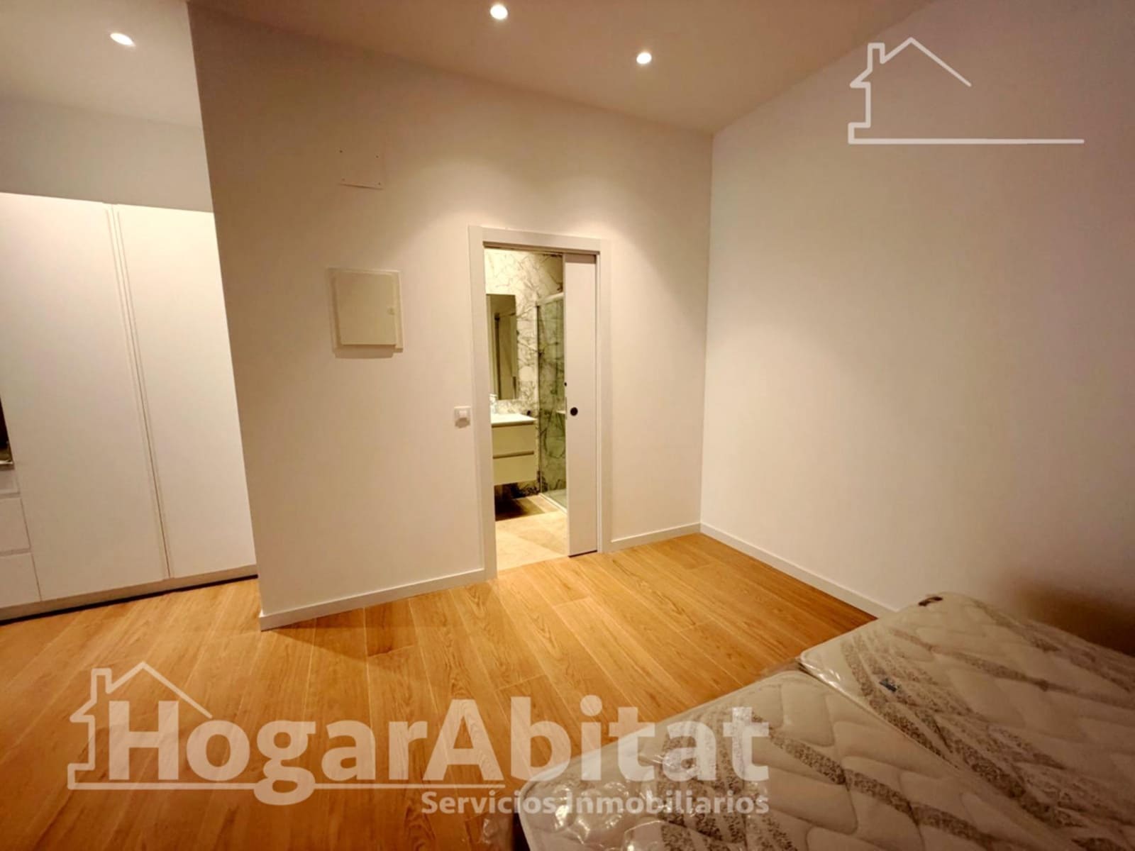4 sovrum Lägenhet till salu i Valencia stad - 749 000 € (Ref: 9878919)