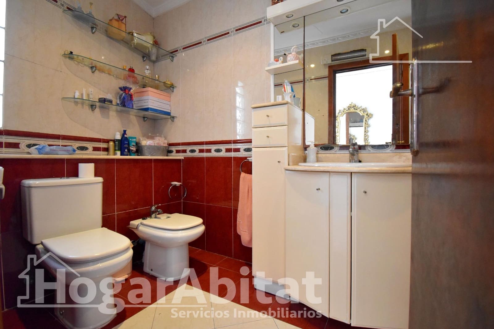 5 soveværelse Byhus til salg i Oliva - € 210.000 (Ref: 9878926)