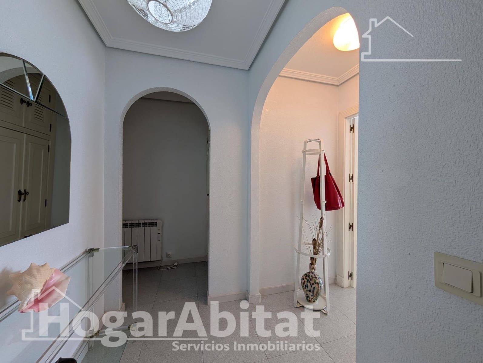 3 bedroom Flat for sale in Arenales del Sol with pool - € 399,000 (Ref: 9881981)