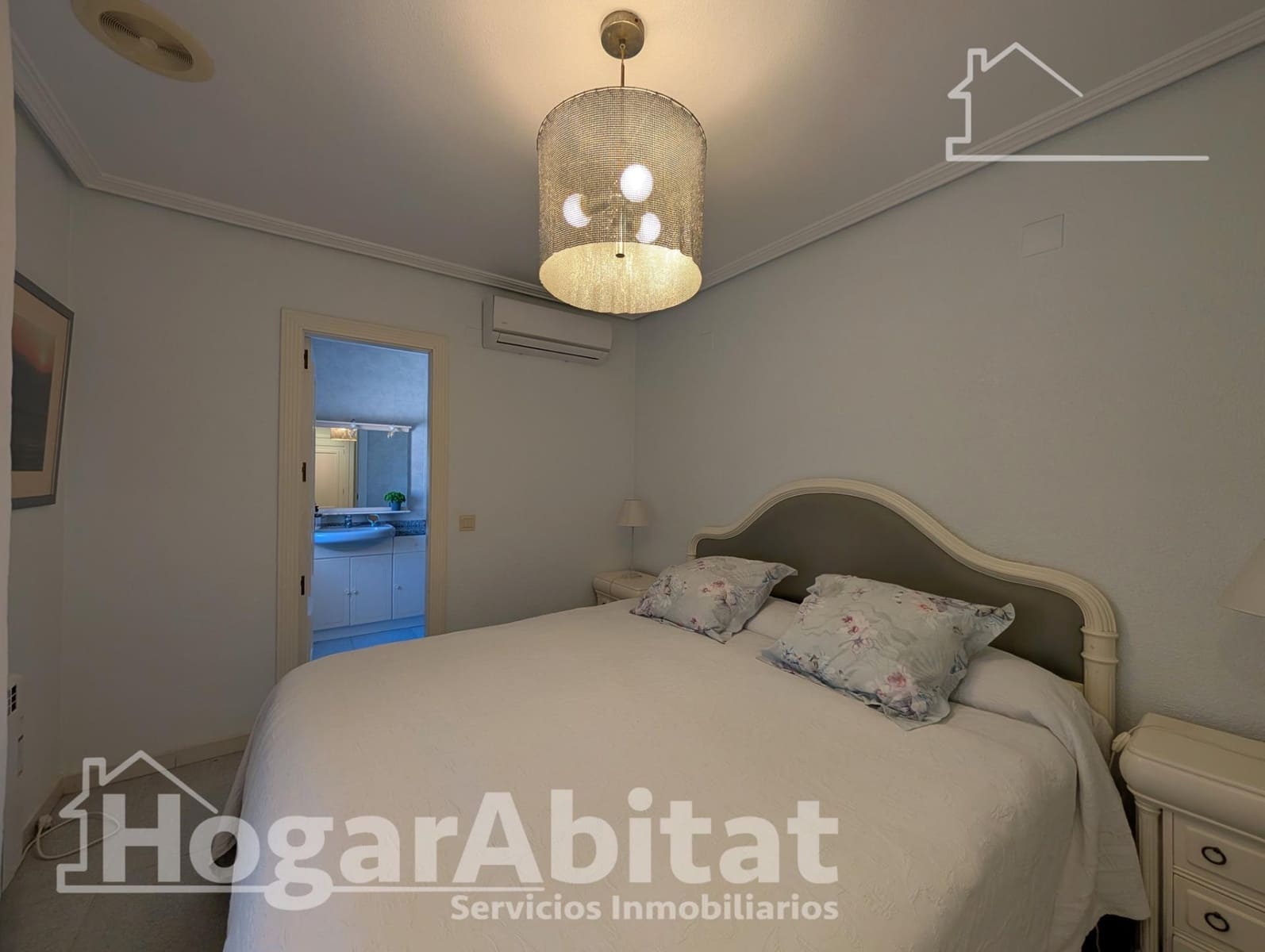 3 bedroom Flat for sale in Arenales del Sol with pool - € 399,000 (Ref: 9881981)