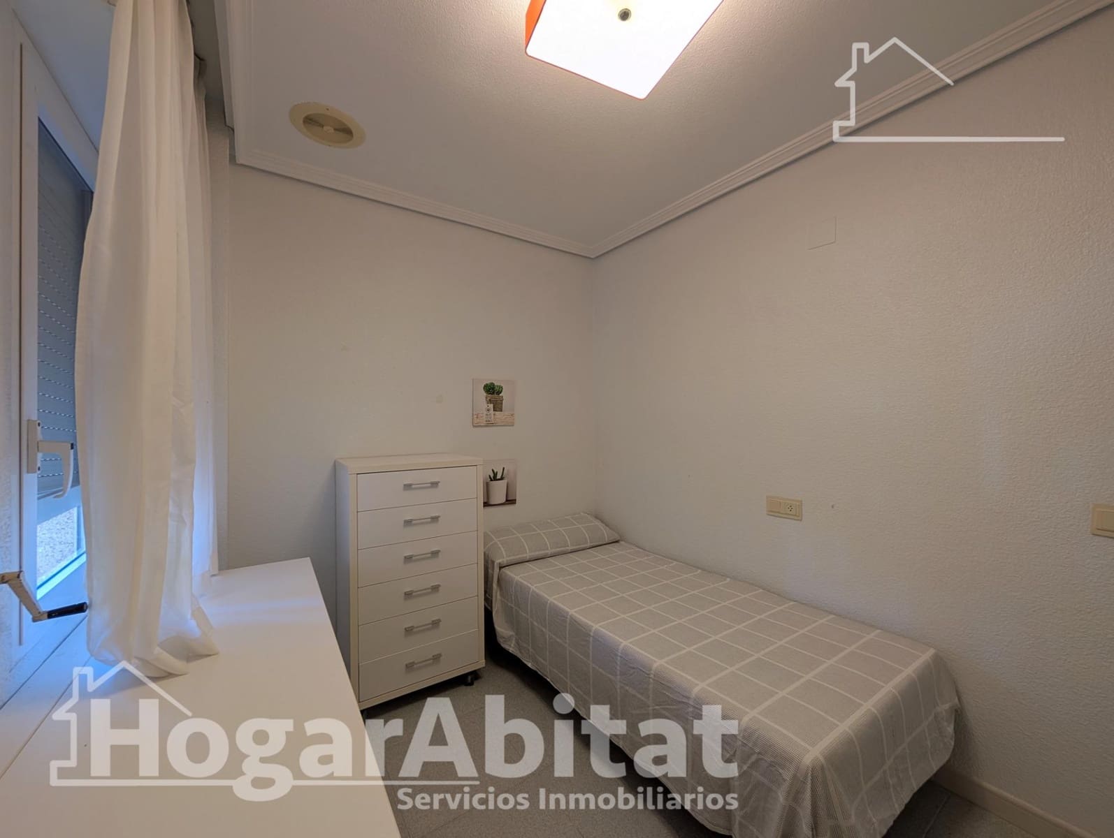 3 bedroom Flat for sale in Arenales del Sol with pool - € 399,000 (Ref: 9881981)