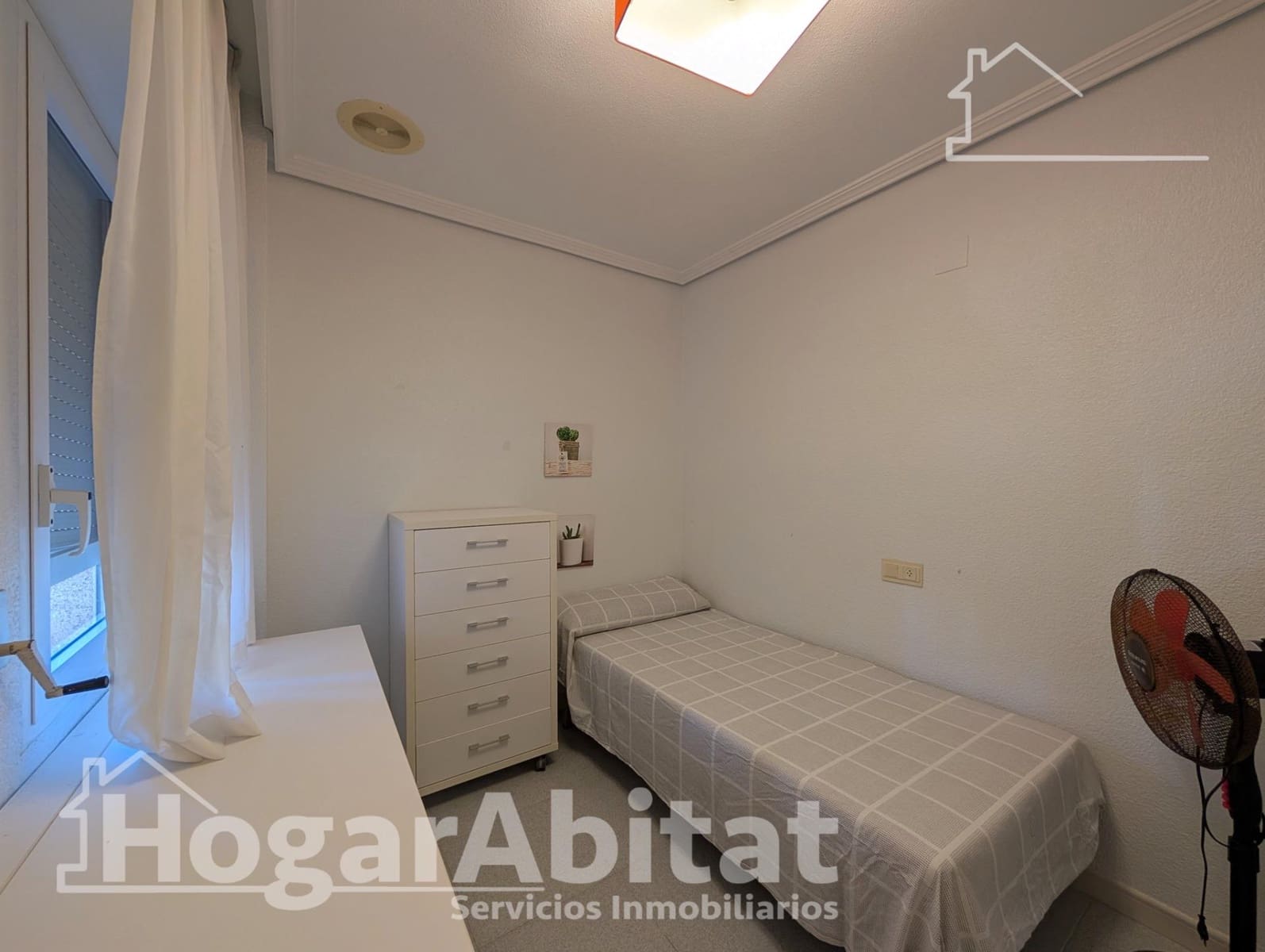3 bedroom Flat for sale in Arenales del Sol with pool - € 399,000 (Ref: 9881981)