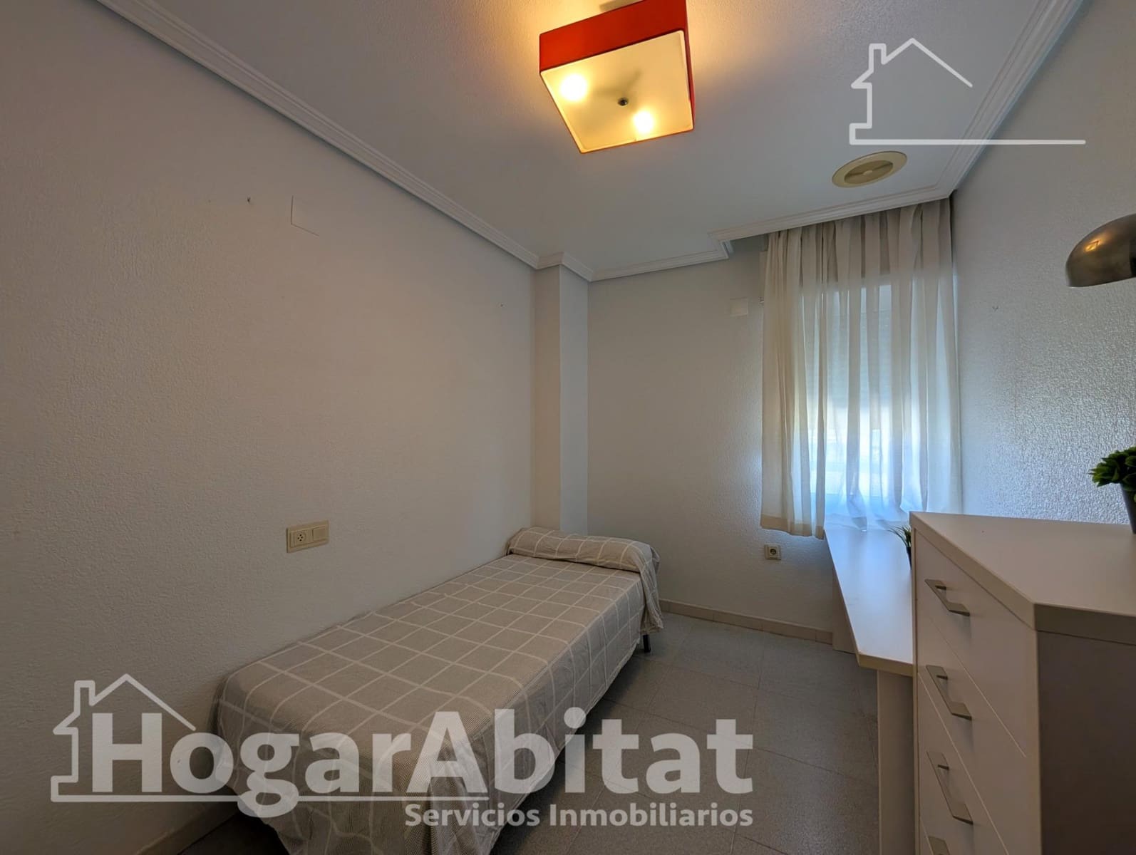 3 bedroom Flat for sale in Arenales del Sol with pool - € 399,000 (Ref: 9881981)