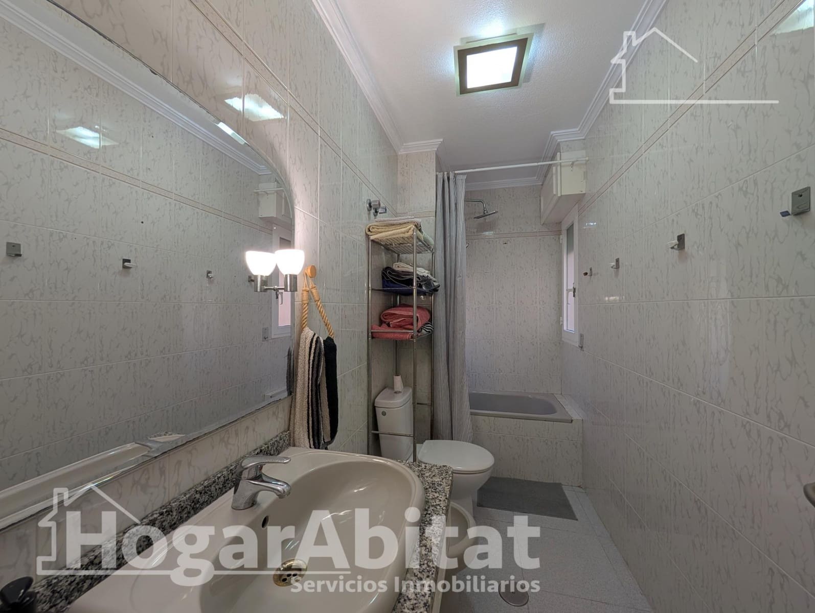 3 bedroom Flat for sale in Arenales del Sol with pool - € 399,000 (Ref: 9881981)