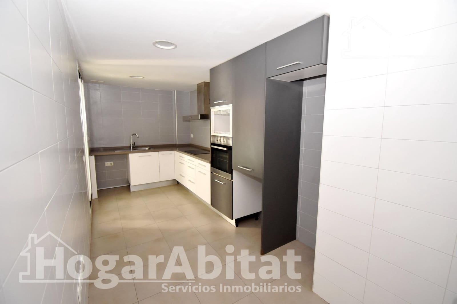 3 bedroom Flat for sale in Massanassa with garage - € 325,000 (Ref: 9881983)