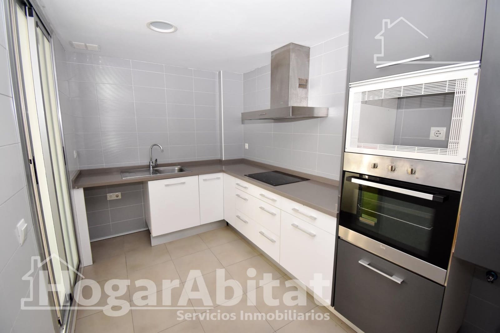 3 bedroom Flat for sale in Massanassa with garage - € 325,000 (Ref: 9881983)
