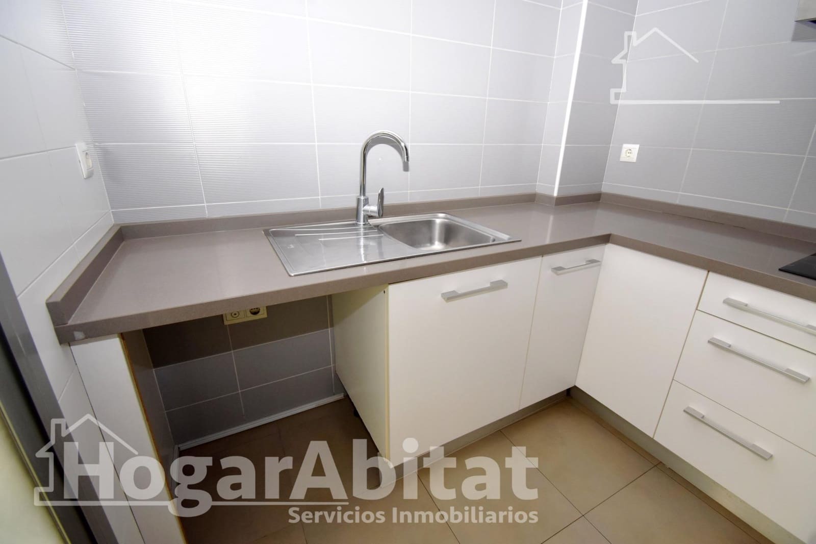 3 bedroom Flat for sale in Massanassa with garage - € 325,000 (Ref: 9881983)