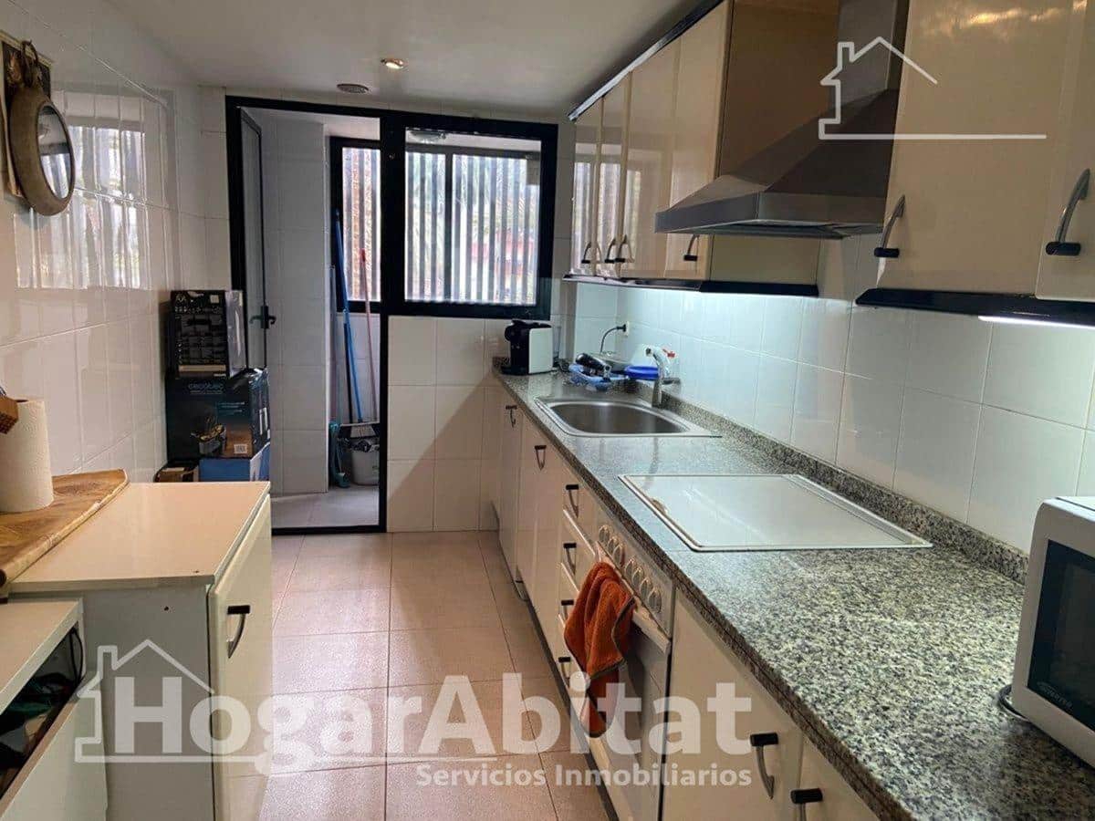 Piso de 3 habitaciones en València ciudad en venta con garaje - 530.000 € (Ref: 9881985)