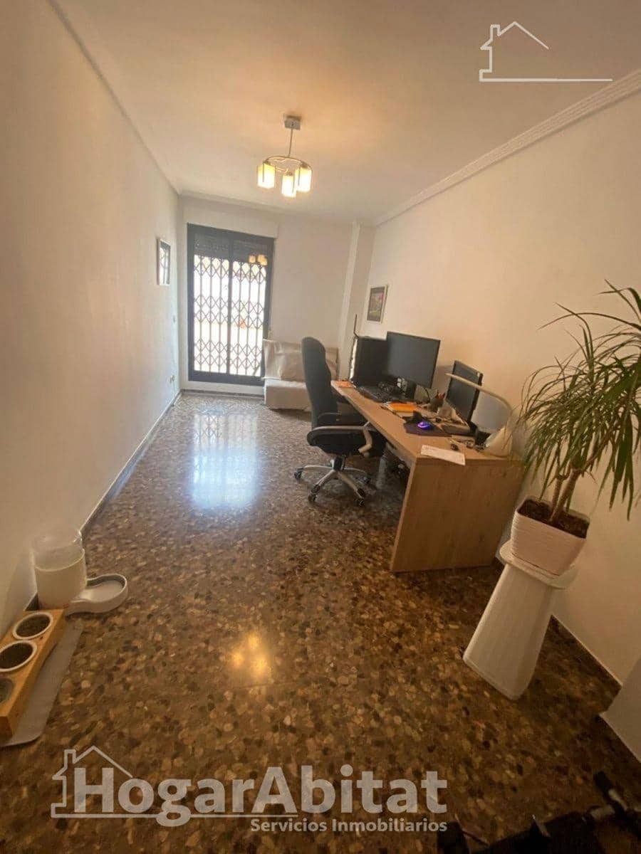 Piso de 3 habitaciones en València ciudad en venta con garaje - 530.000 € (Ref: 9881985)