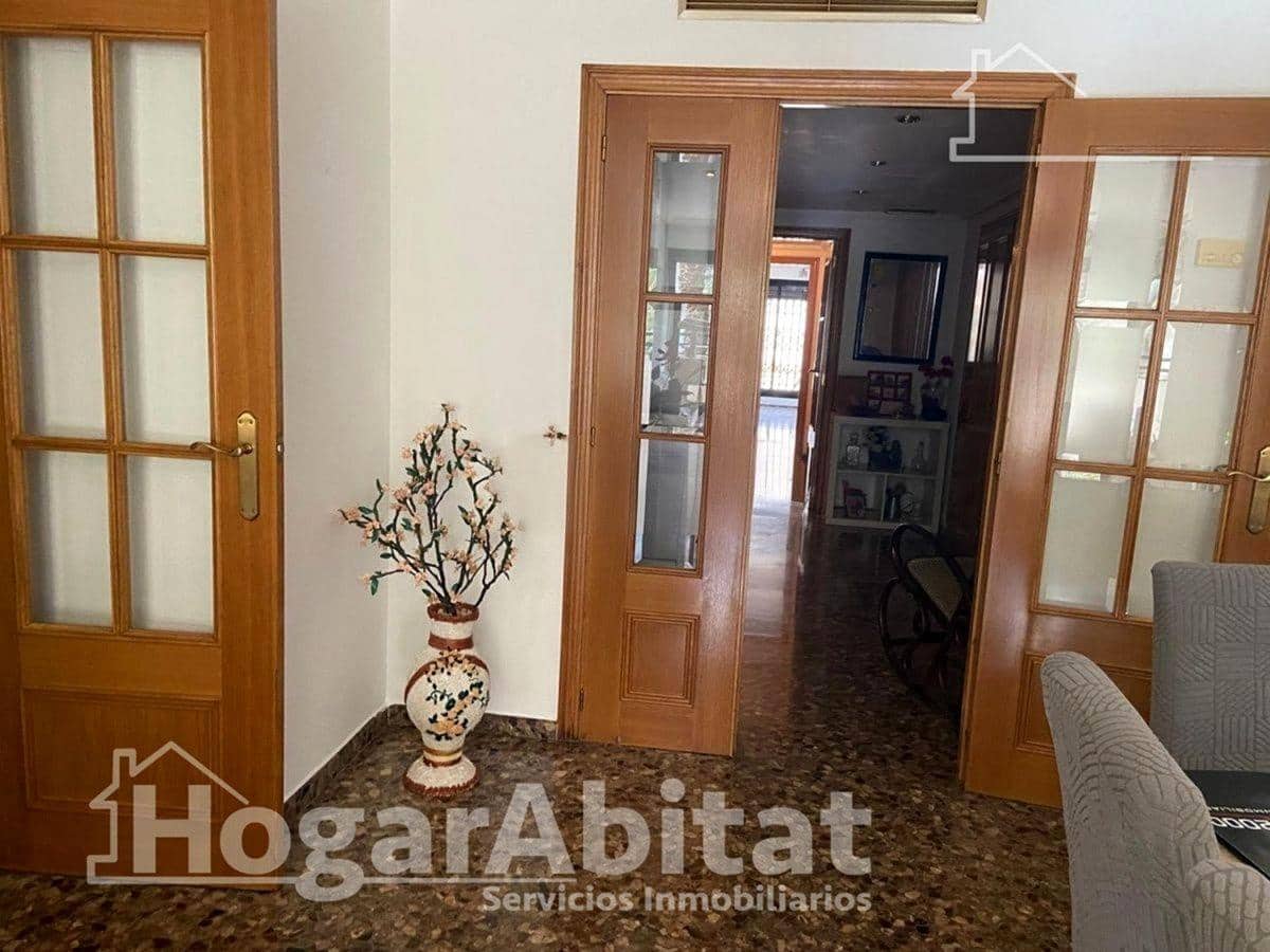 Piso de 3 habitaciones en València ciudad en venta con garaje - 530.000 € (Ref: 9881985)