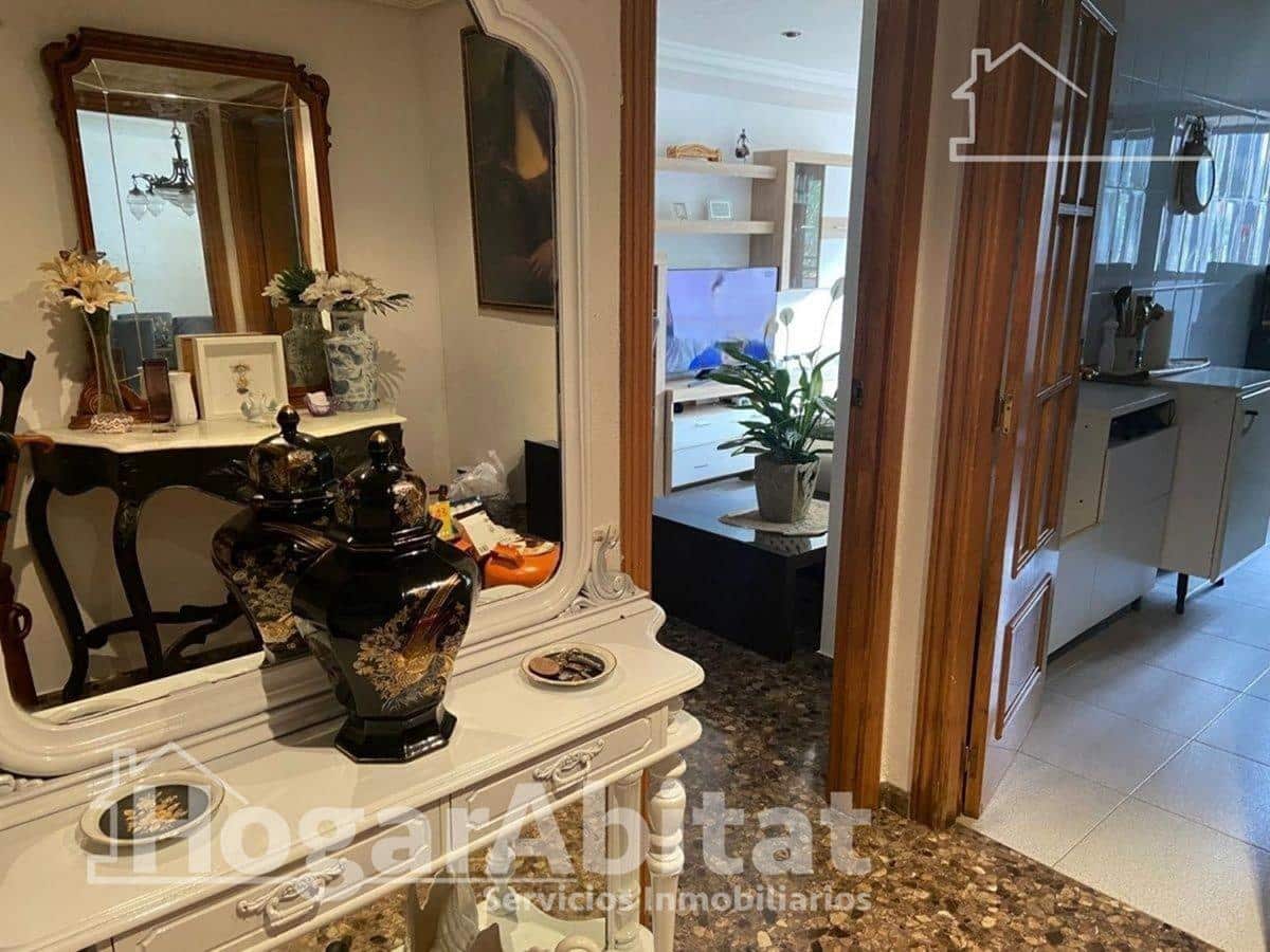 Piso de 3 habitaciones en València ciudad en venta con garaje - 530.000 € (Ref: 9881985)
